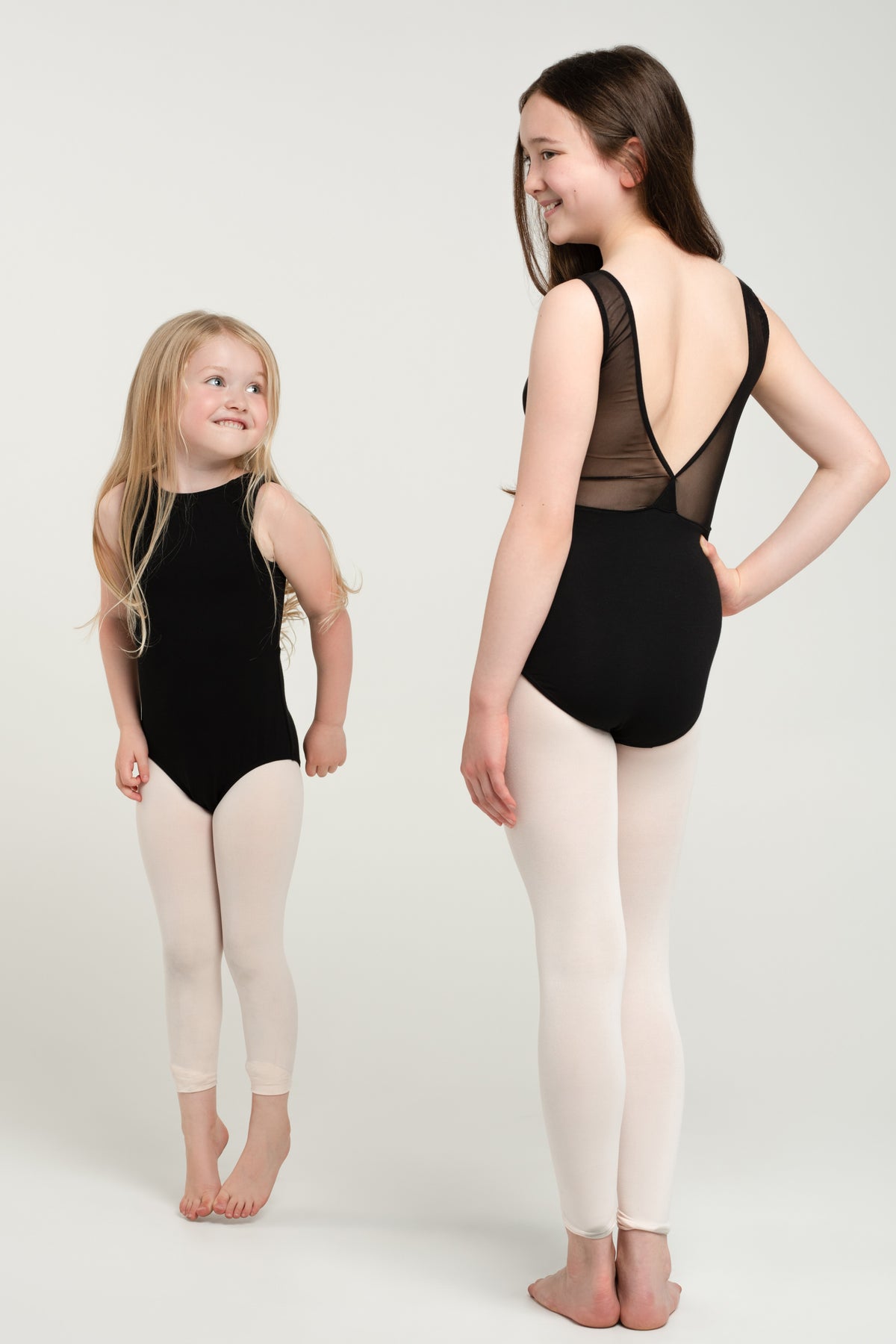 "Black" bamboo v-back leo, sleeveless